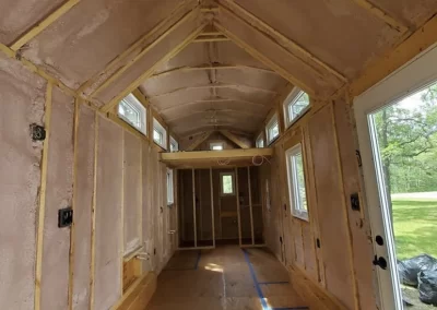 tiny home spray foam insulation manitoba